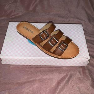 Tan riri sandals